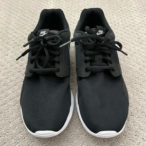 Nike black and white sneakers